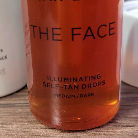 NIB Tan Luxe The Face self tan drops medium/dark - Picture 2 of 3
